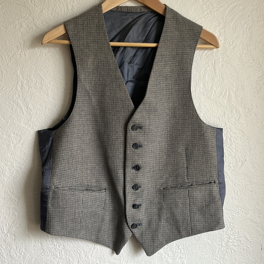 Austin Reed Gray Suit - Picture 3 of 12